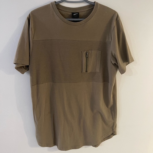 Mens T-Shirt Size Medium - Picture 1 of 3